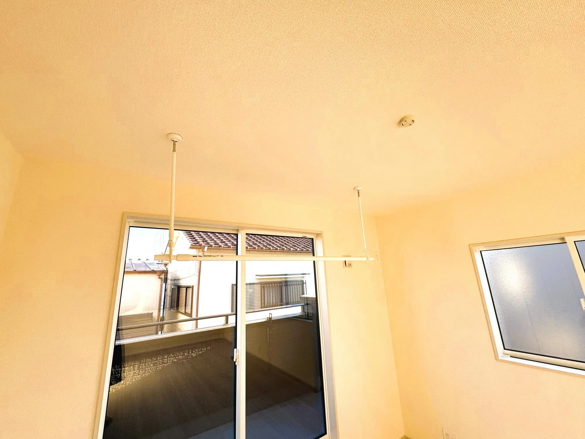 4号棟　室内物干