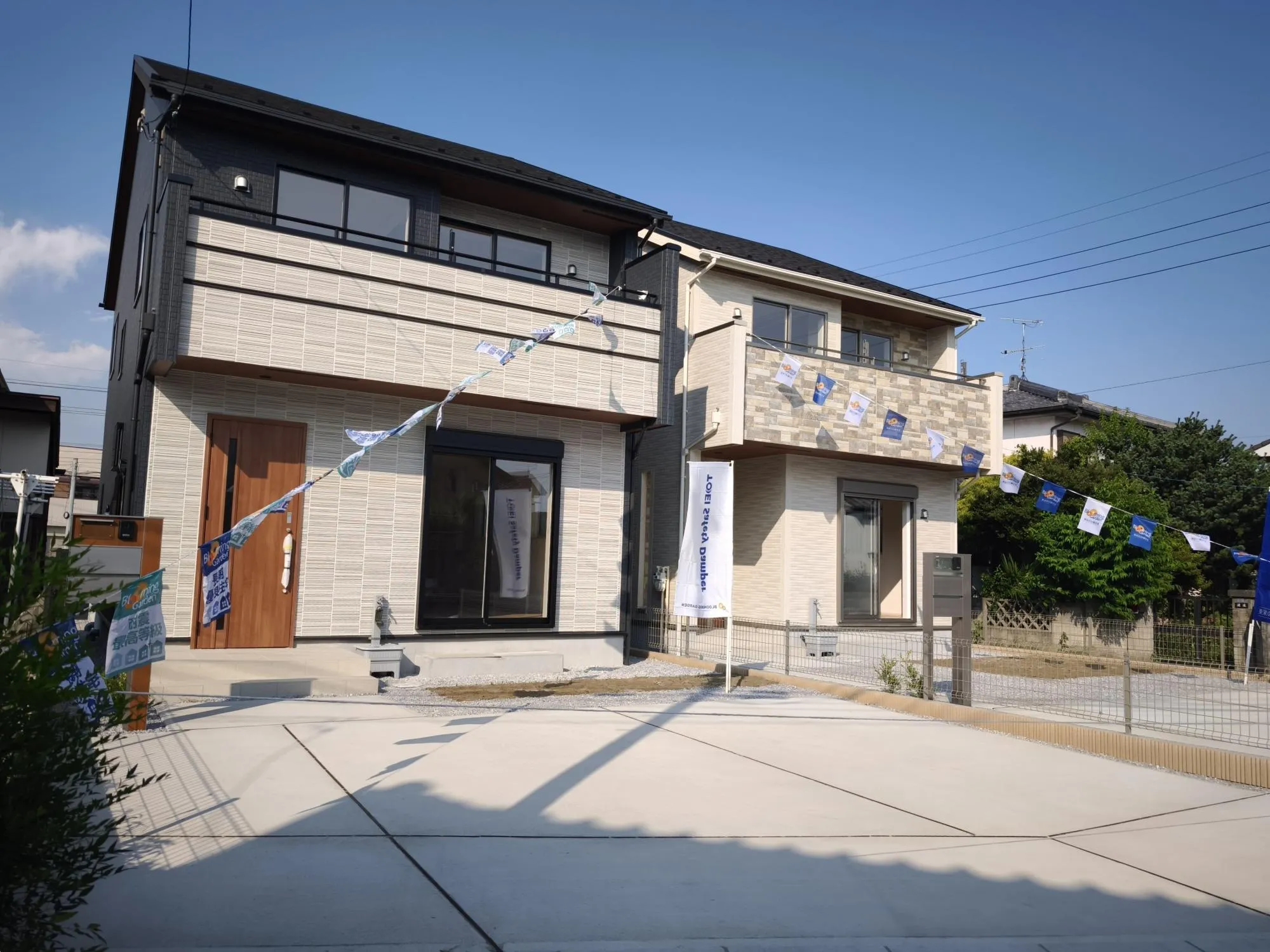 【1号棟】外構は砂利引きで見た目もキレイ!