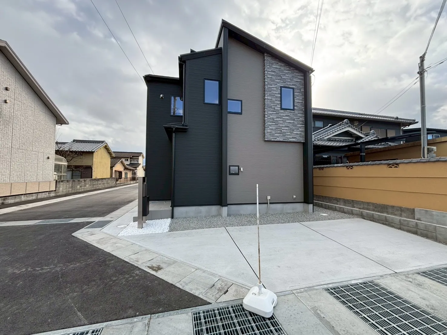 【外観(2階建) | ①号棟】