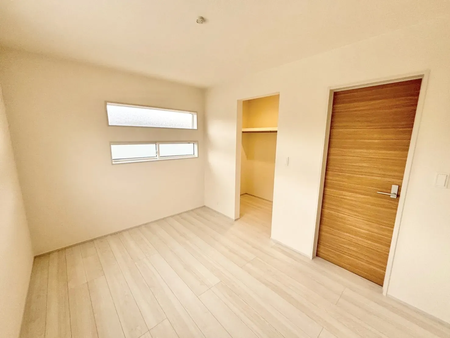 【洋室6.0帖 | ④号棟】