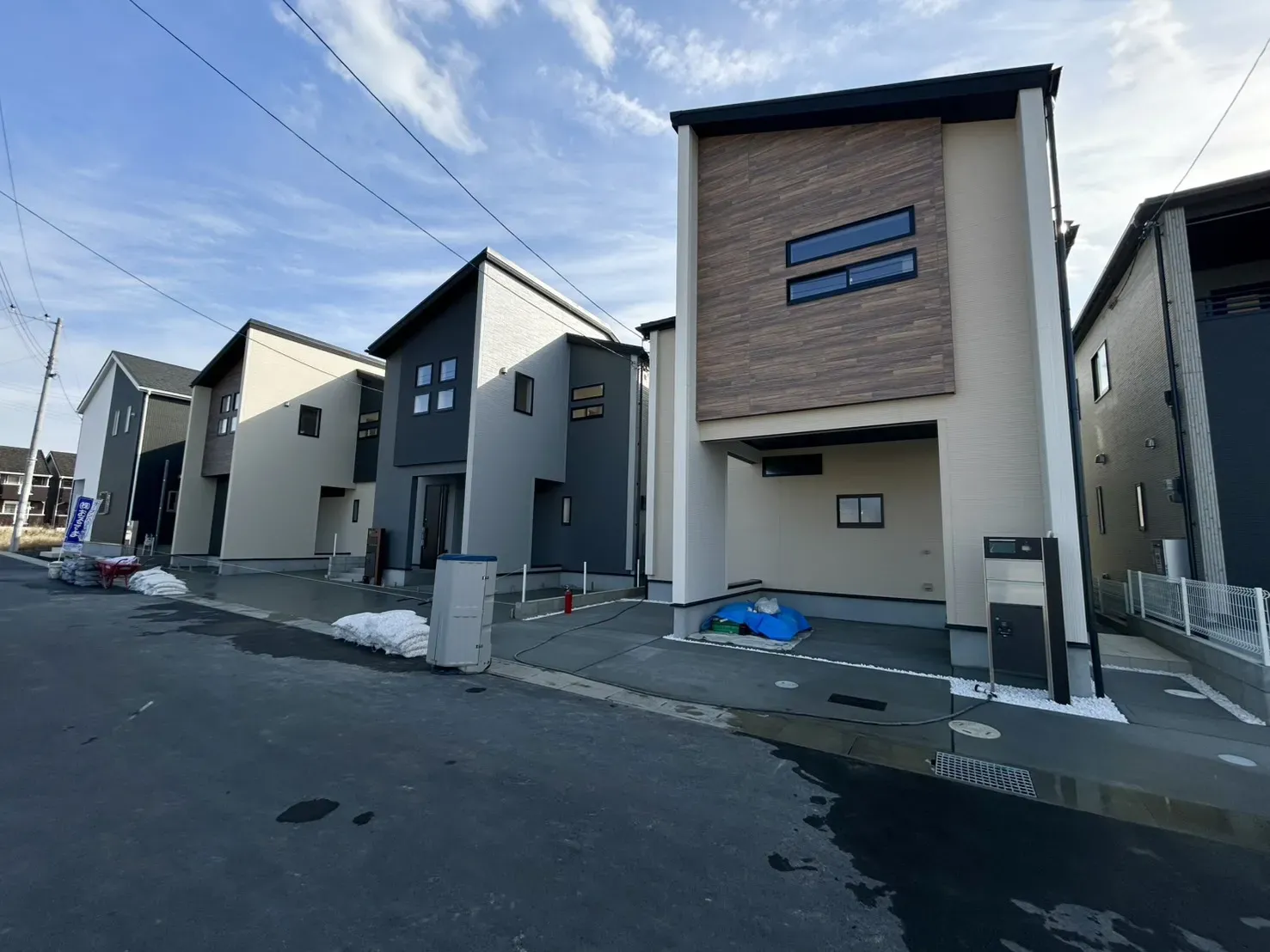 【手前からから4,5,6,7号棟】2025年11月下旬撮影