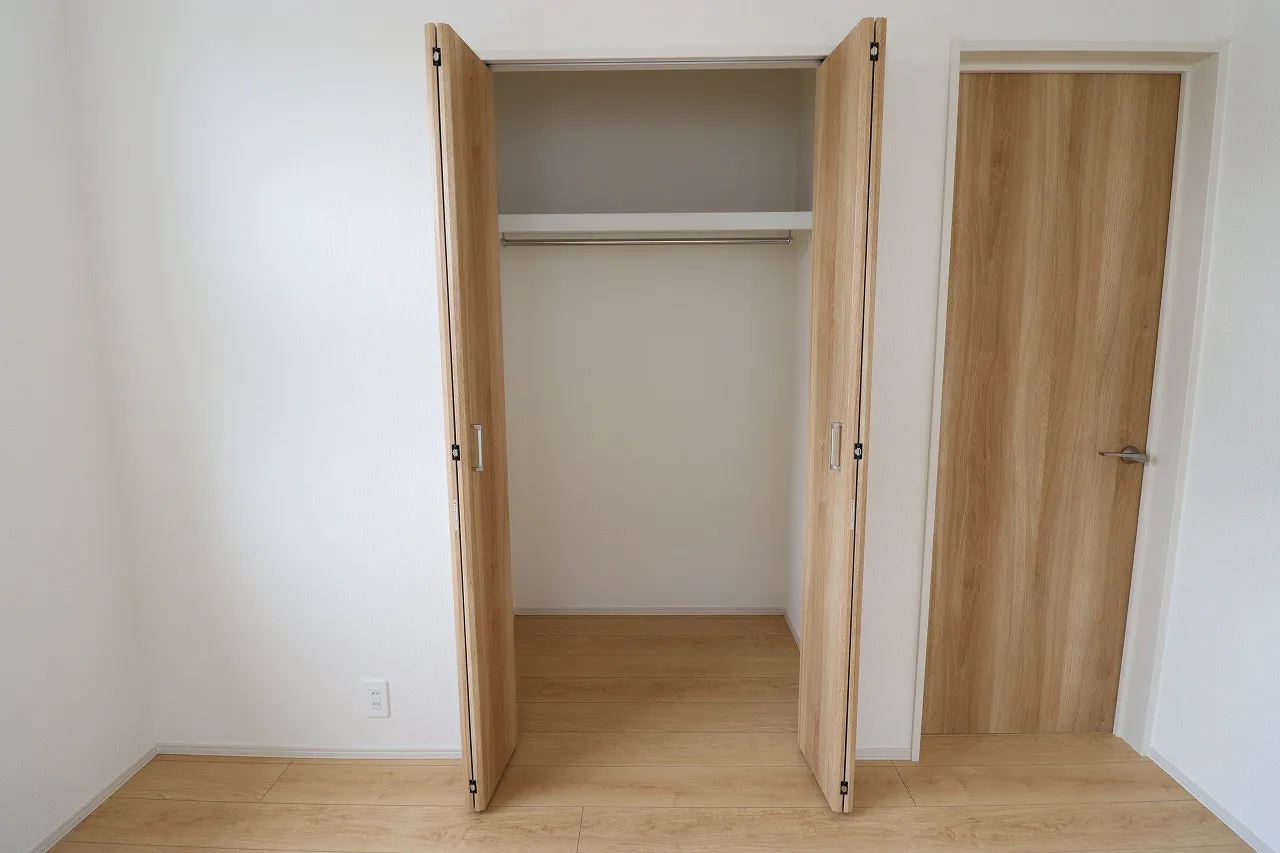 ①号棟　洋室C　収納