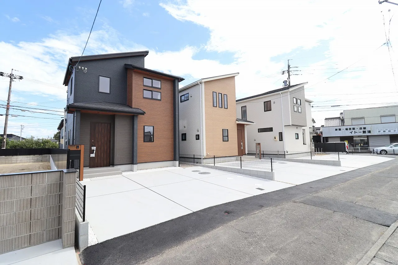 ①②③号棟　外観写真