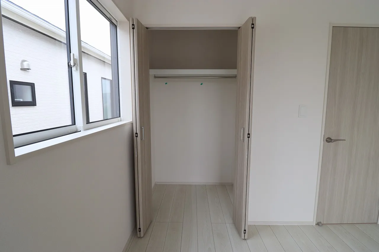 ②号棟　洋室B　収納