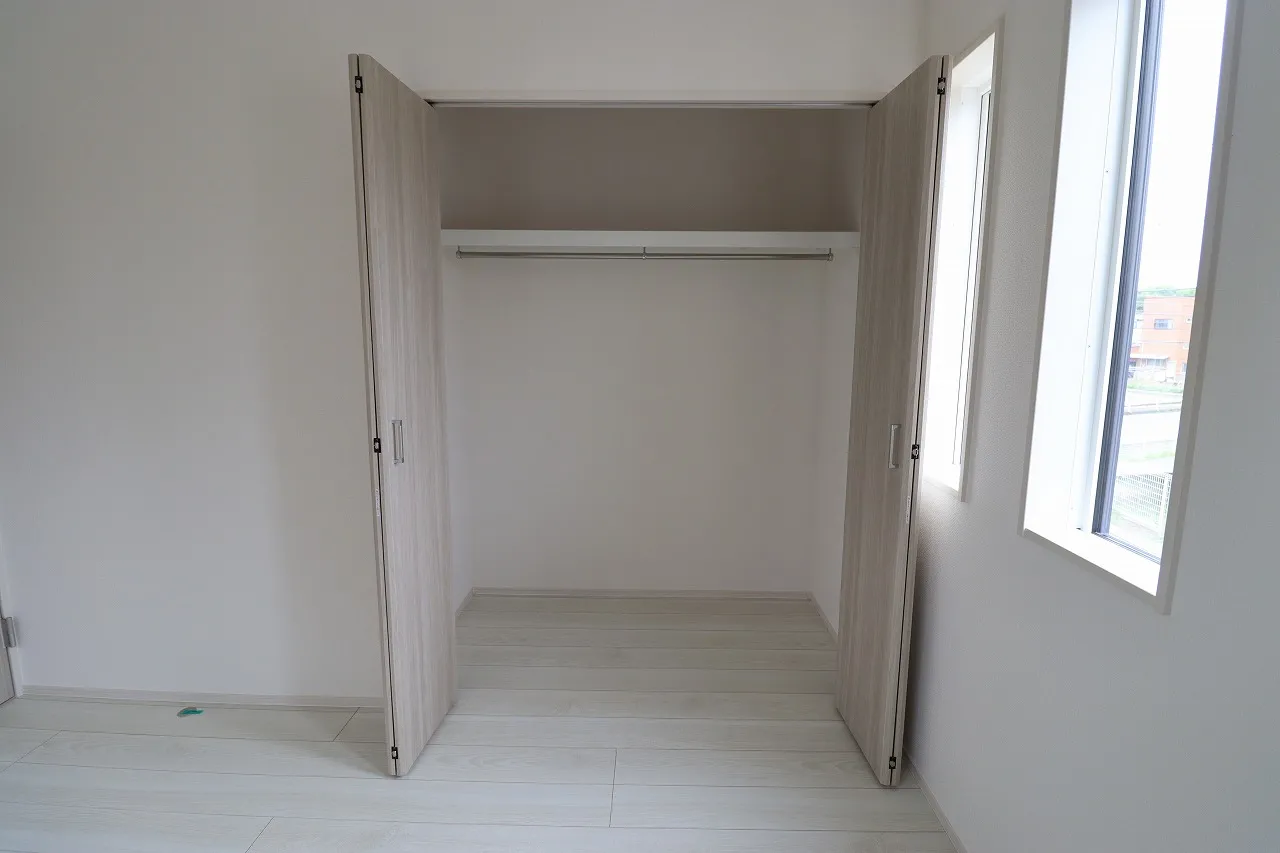 ②号棟　洋室C　収納