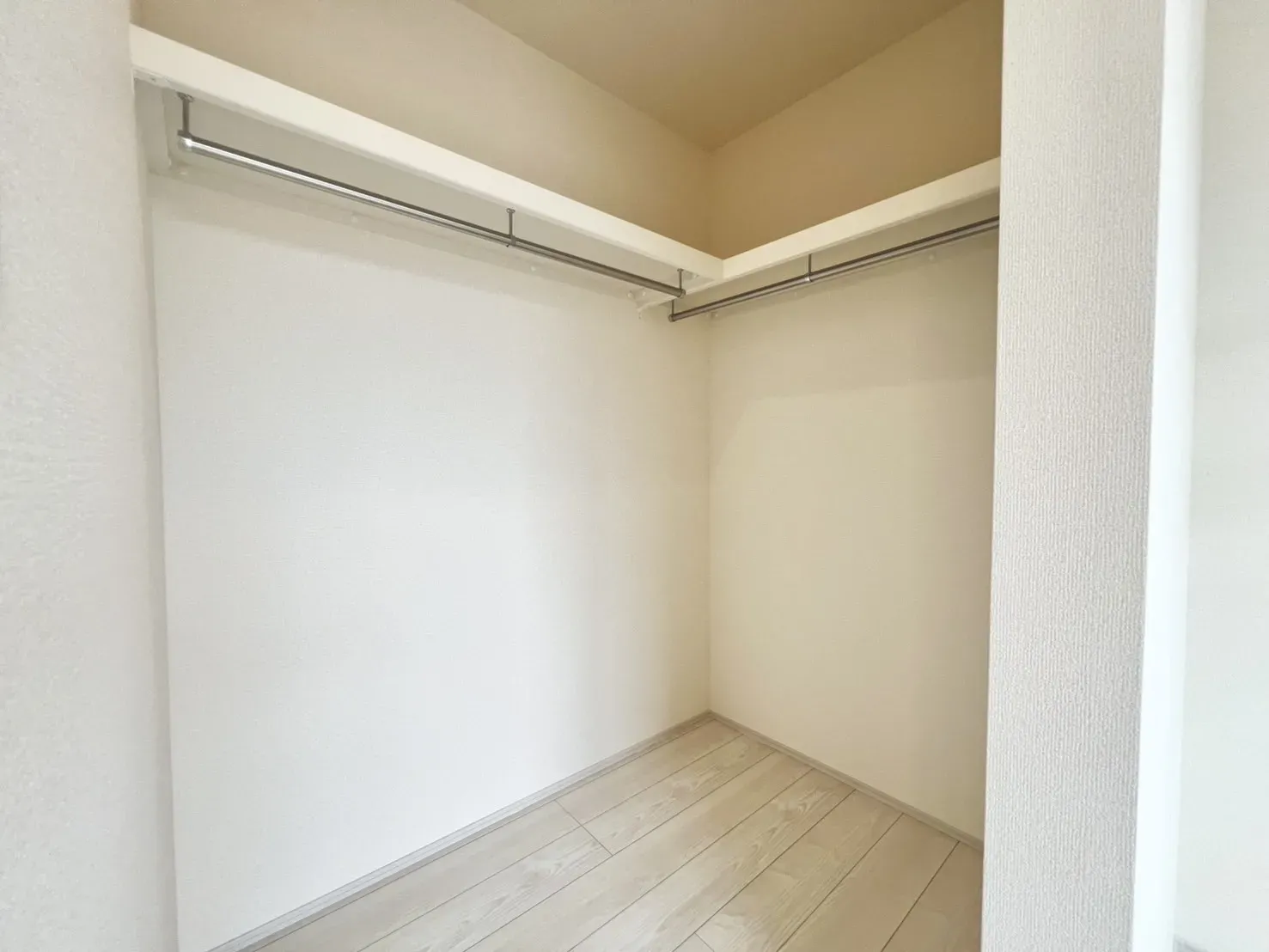 【2号棟】ウォークインクローゼット