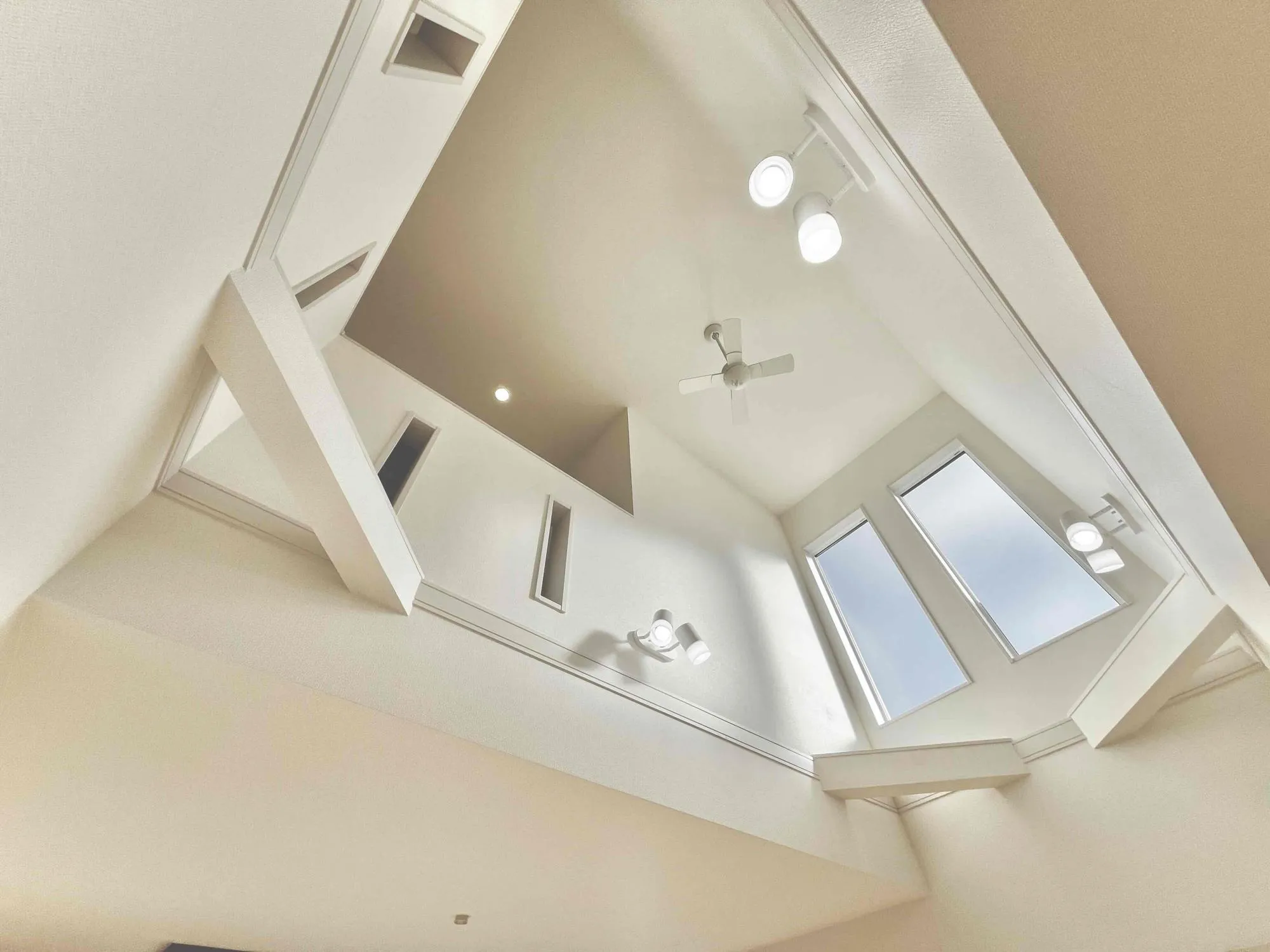 4号棟　吹き抜け