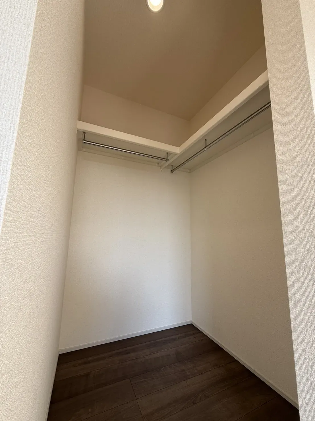 ②2階6.5帖洋室WIC