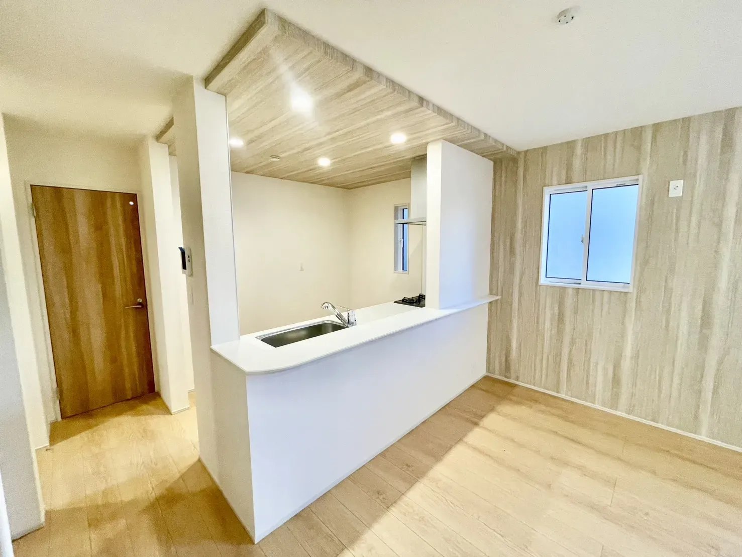 【2号棟:キッチン】