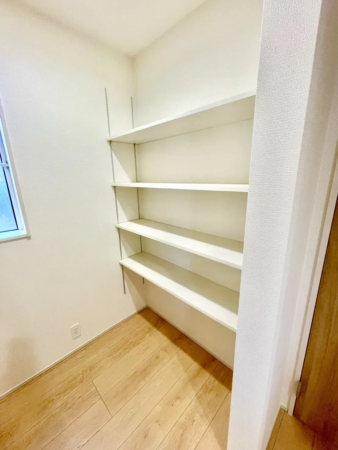 【2号棟:パントリー】