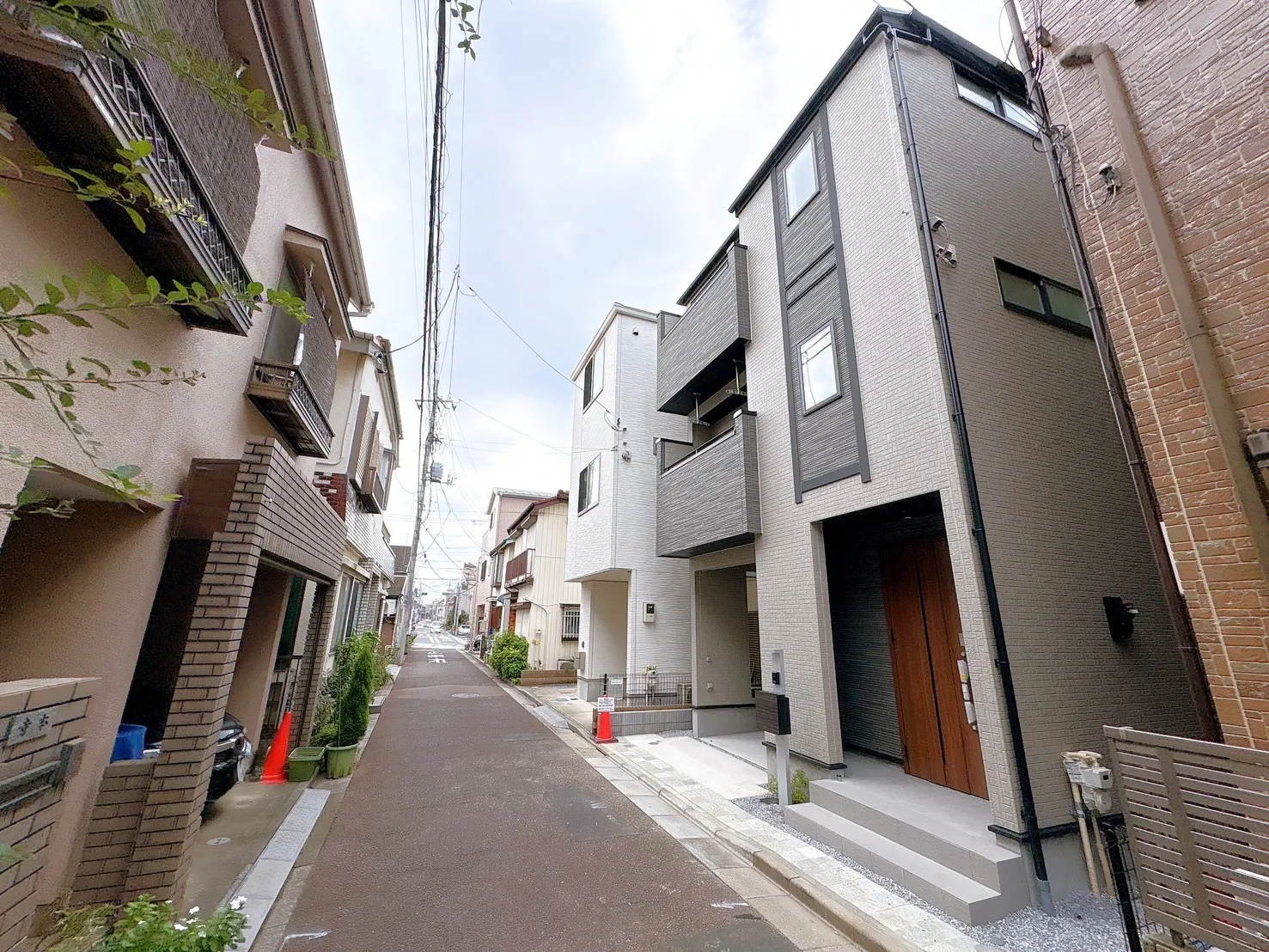 【販売現地】繰り返す地震に強い制震ダンパー導入♪