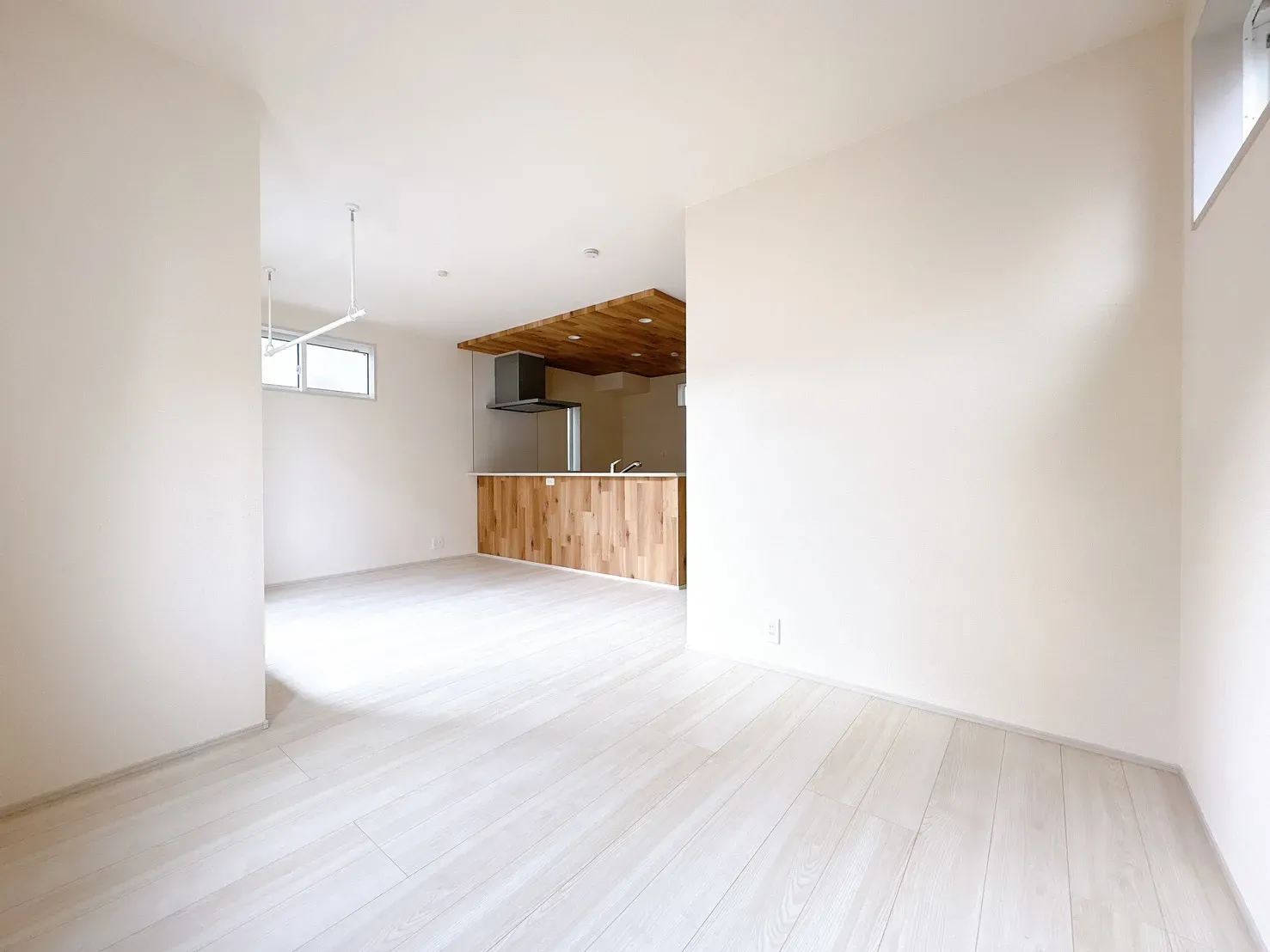 【リビング】広々15帖のリビングダイニング