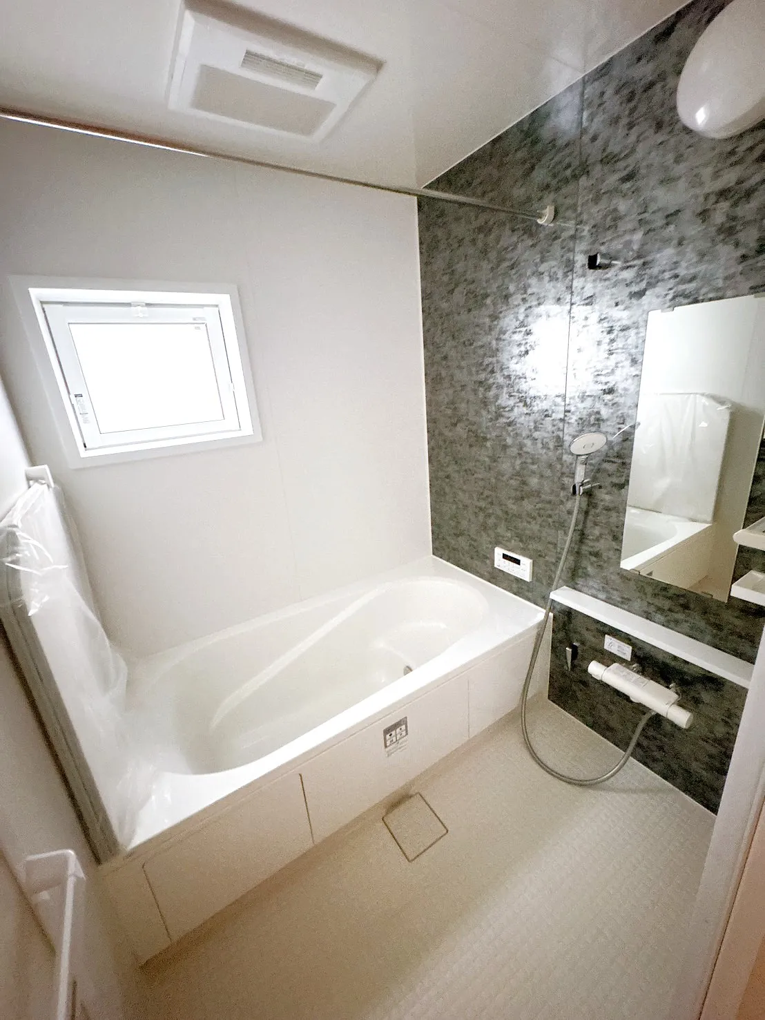 【浴室】乾燥・冷暖房付きです