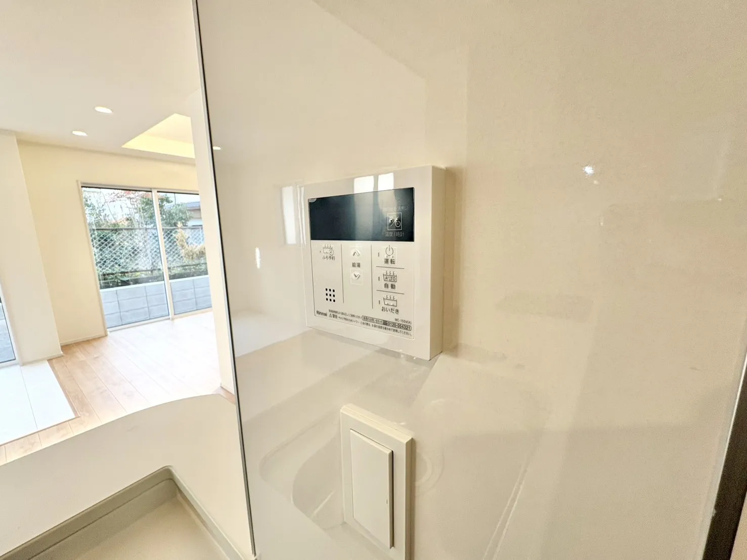 ☆1号棟　給湯器操作パネル☆