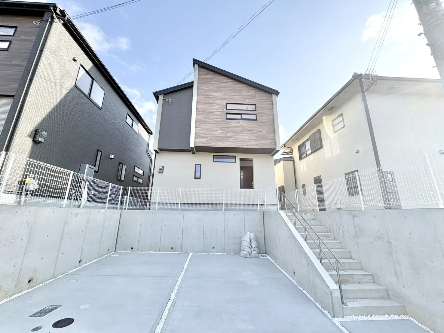 ☆1号棟　建物外観☆