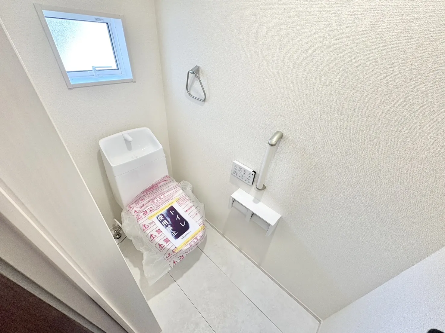☆2号棟　1階トイレ☆