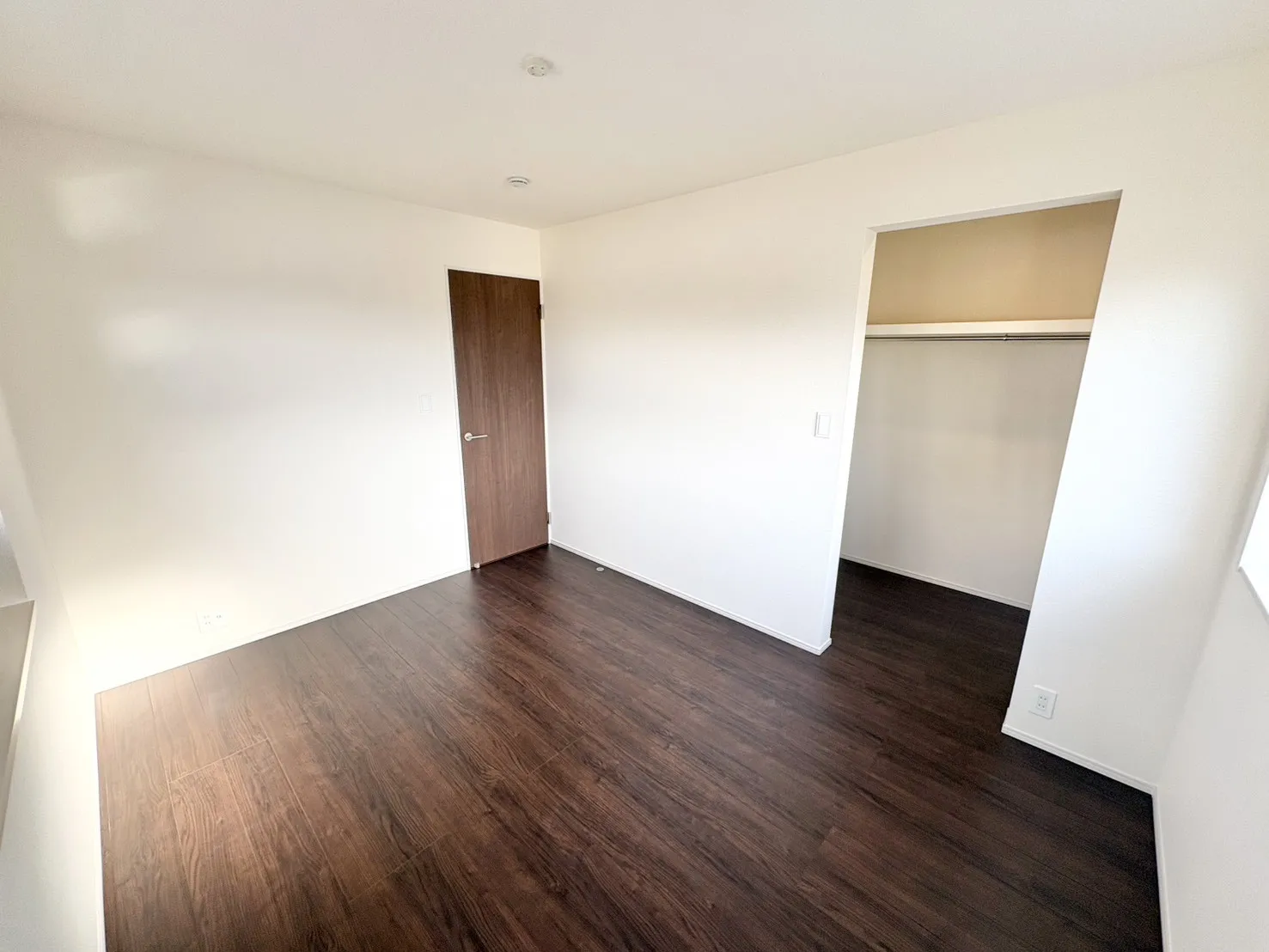 ☆2号棟　6.21畳洋室☆