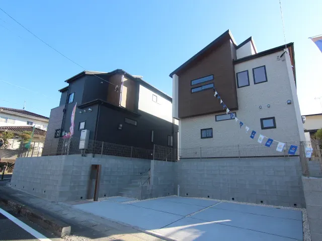 外観 左1号棟 右2号棟