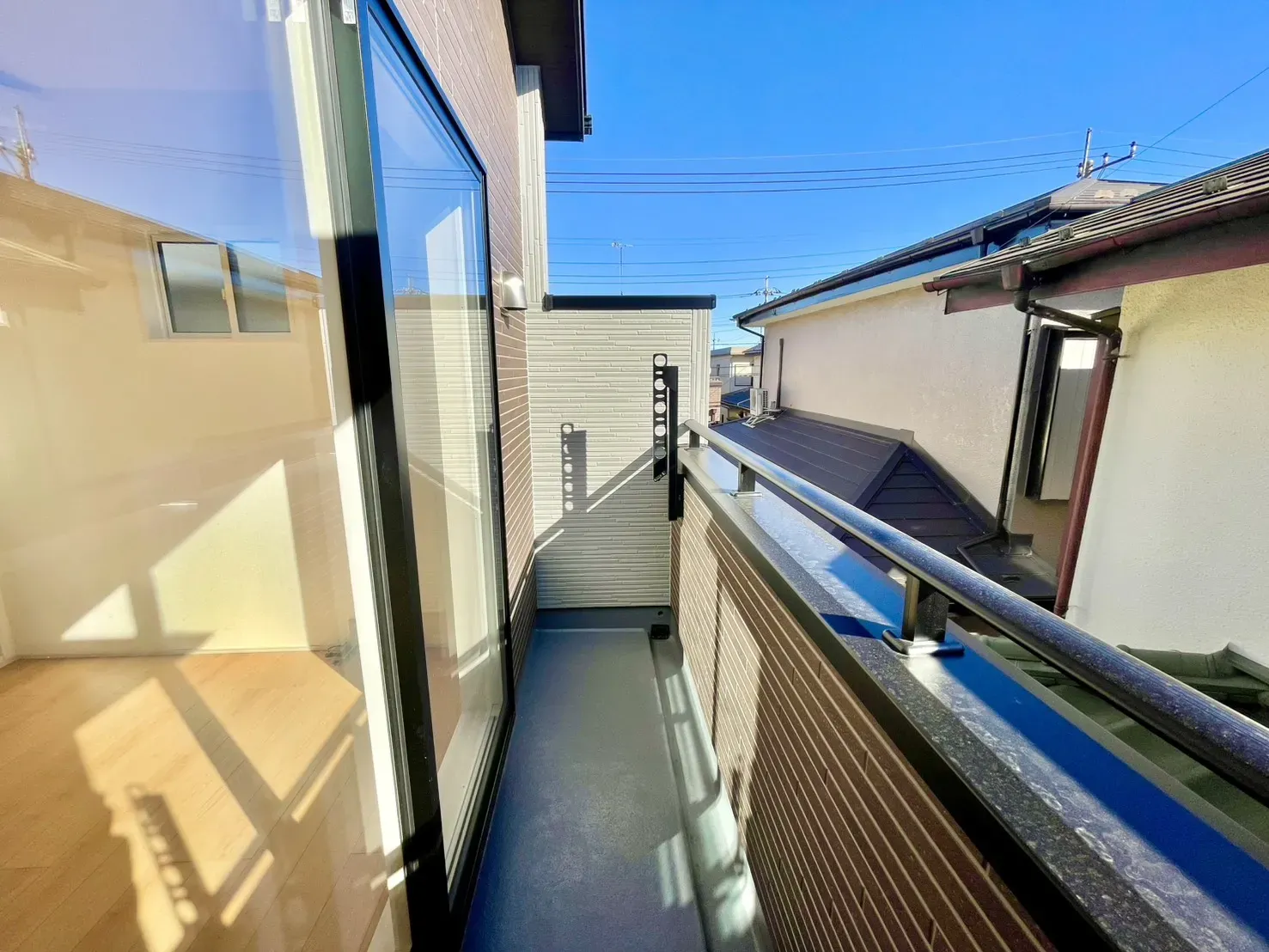 【バルコニー】