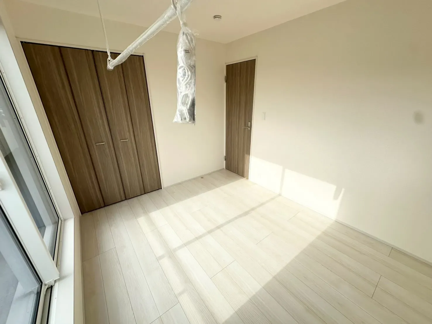 1号棟:5.25帖寝室・室内物干し