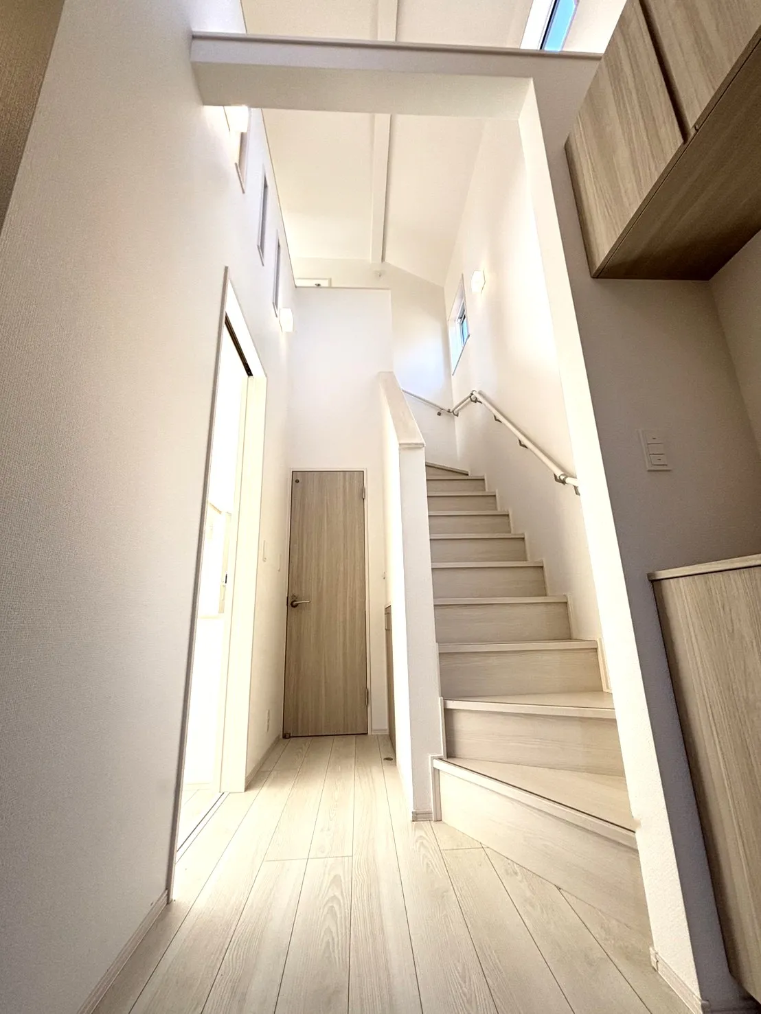 ②号棟 玄関吹抜