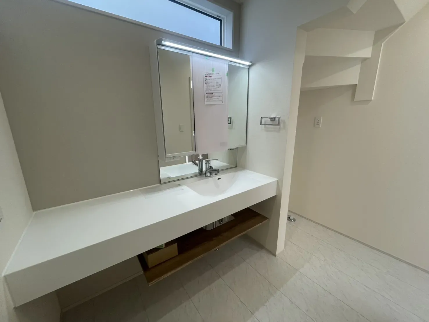 2号棟洗面台(2025年11月撮影)