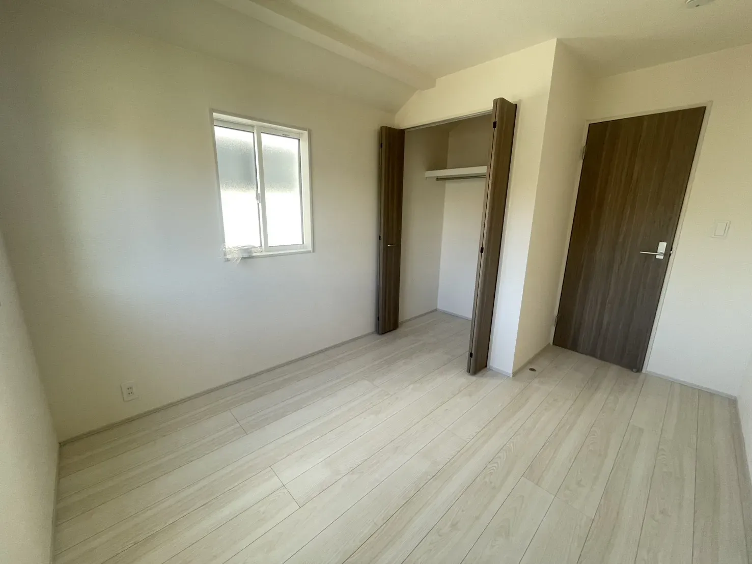 2号棟洋室5.25帖(2025年11月撮影)