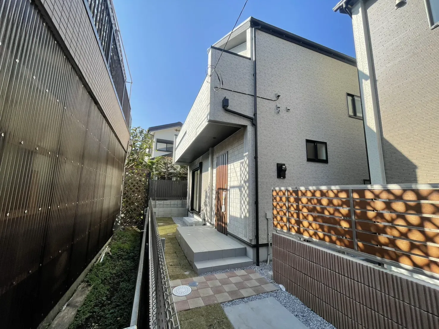 2号棟外観(2025年11月撮影)