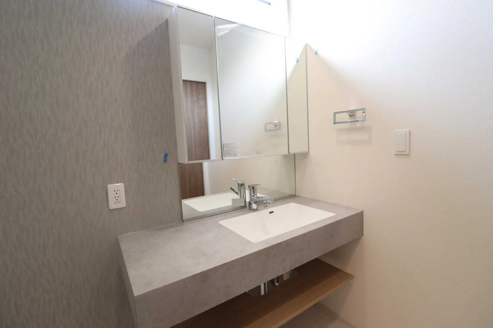 【洗面化粧台/1号棟】