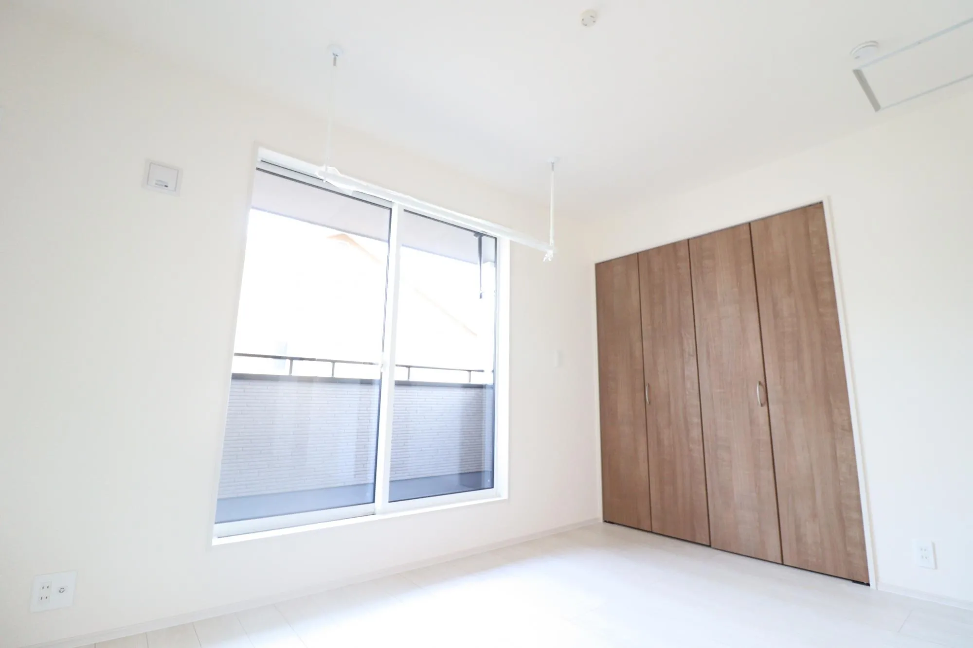 【洋室(11.25帖)/1号棟】