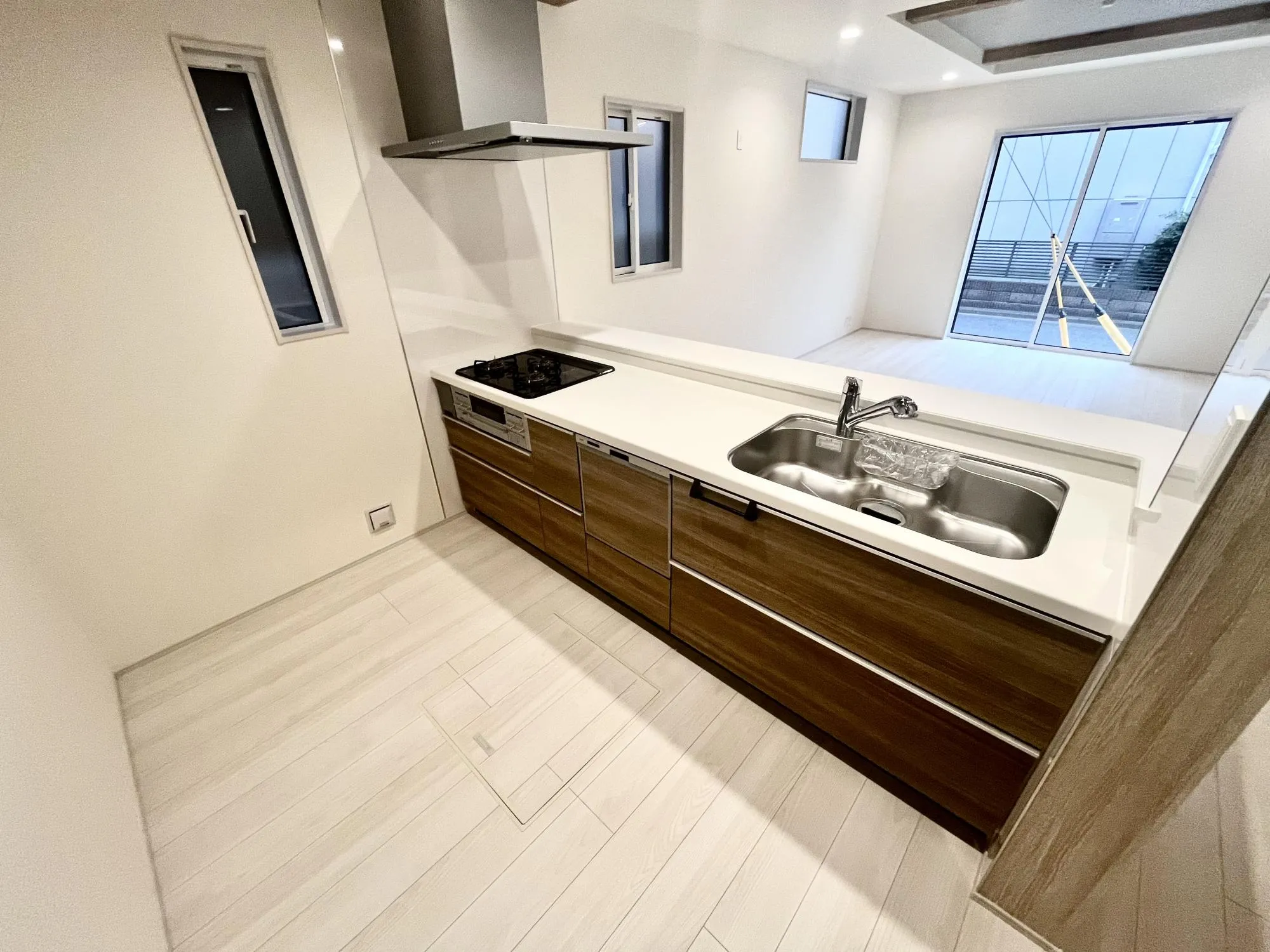 会話の弾むフルオープンキッチンは自然とご家族の中心に