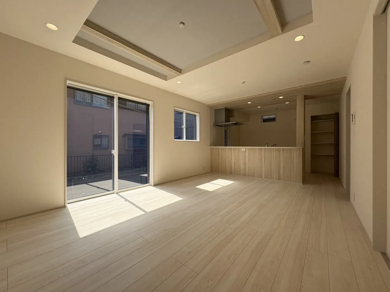 【リビング】広々16.75帖のリビングダイニング