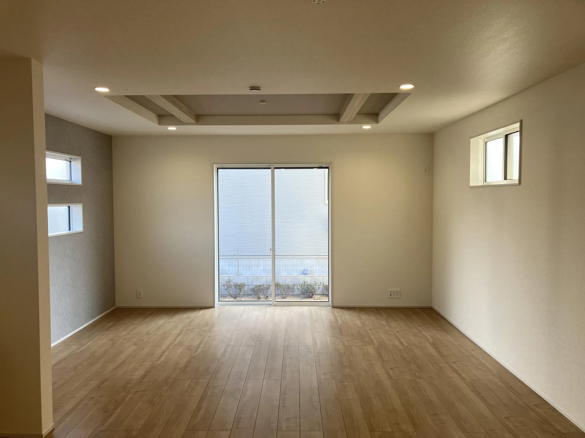 【1号棟　1階　LDK(20.75帖)】