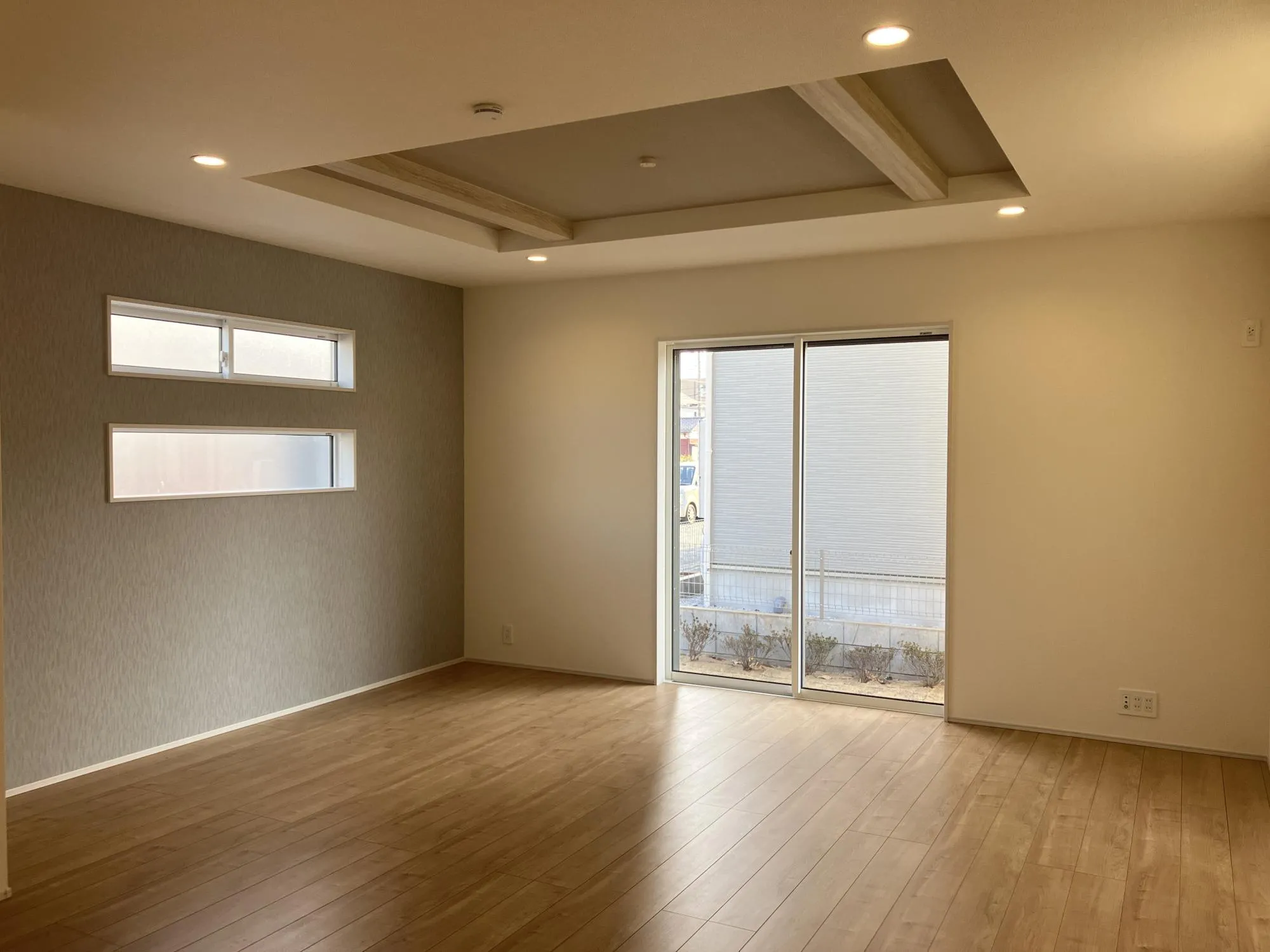 【1号棟　1階　LDK(20.75帖)】