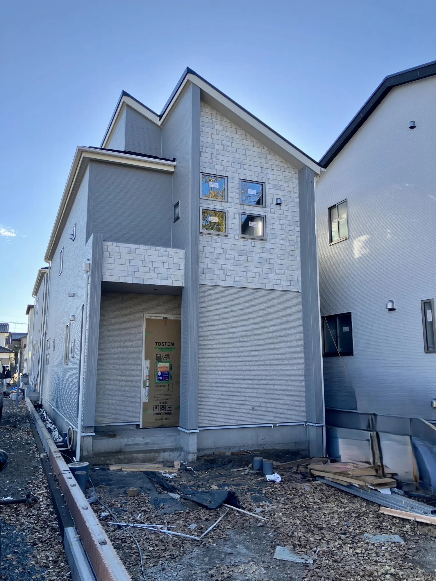 【1号棟 外観】