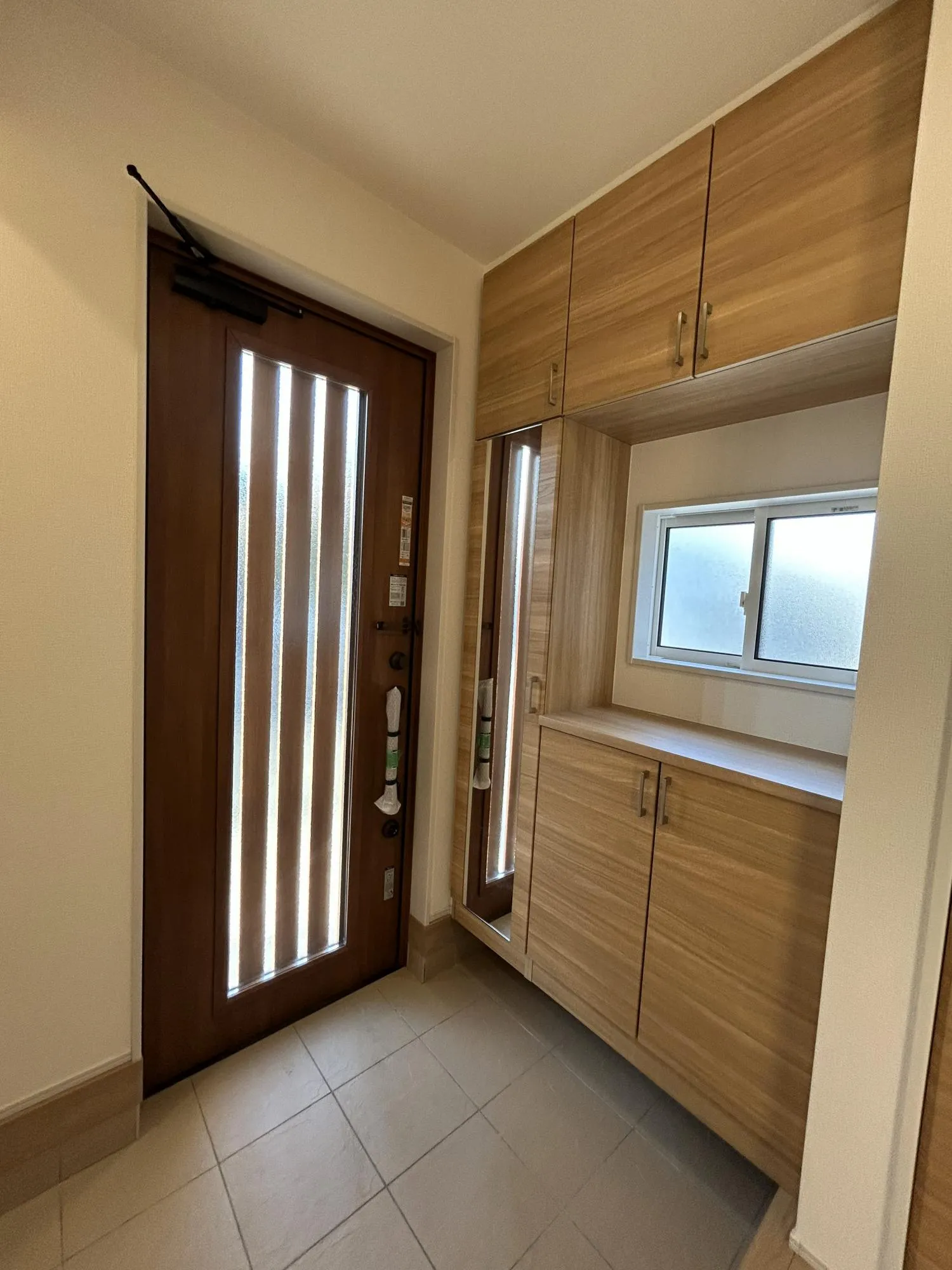 【3号棟　1階　玄関】