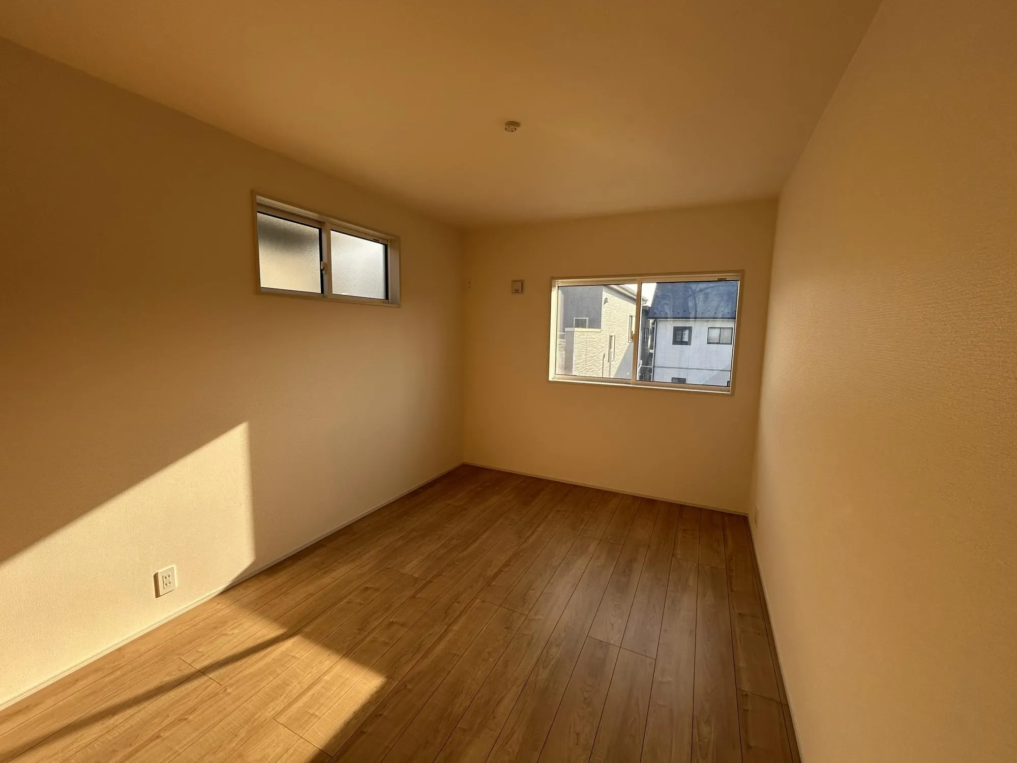 【3号棟　2階　洋室(6帖)】