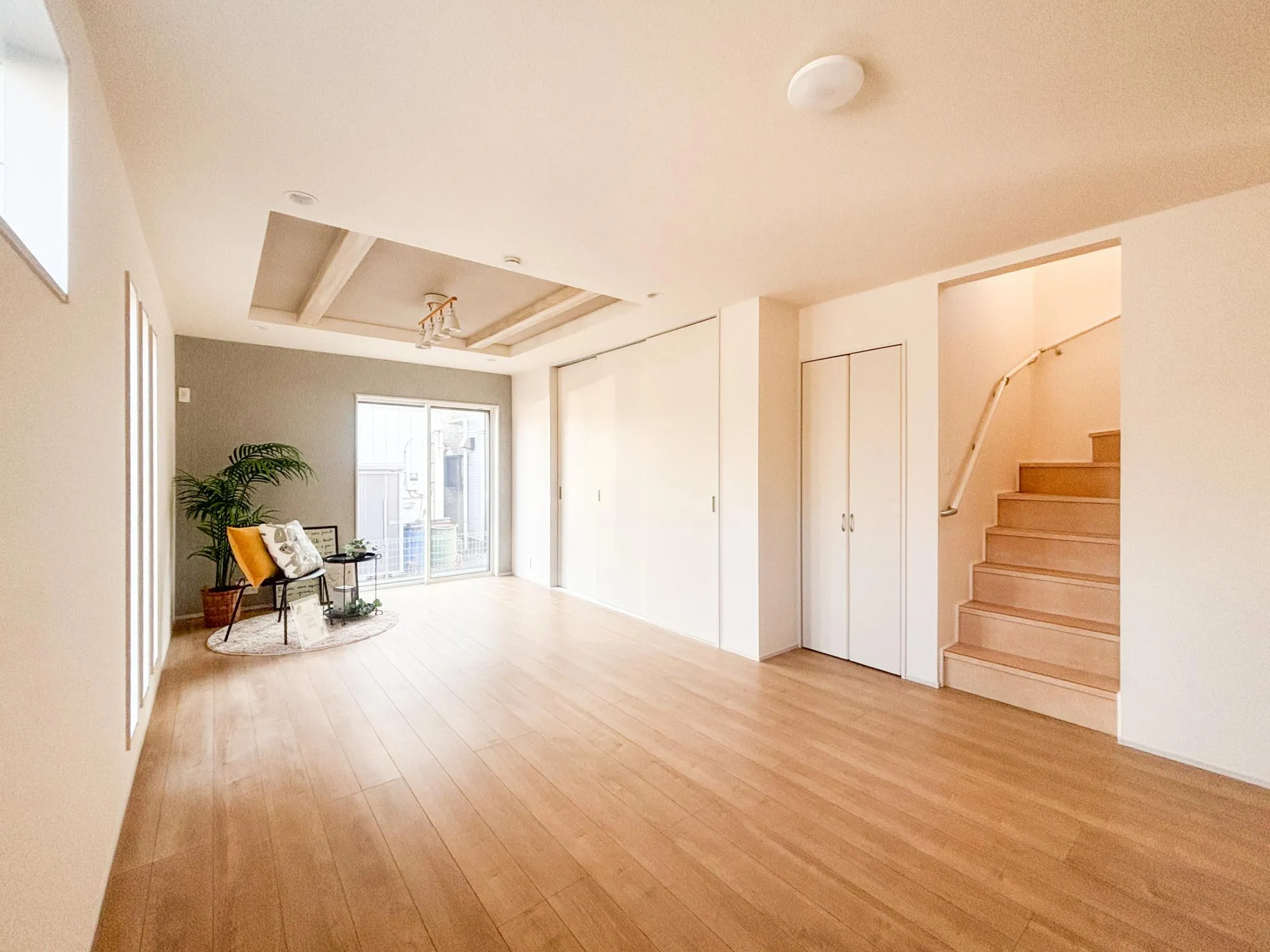 【4号棟　1階　LDK(18.0帖)】