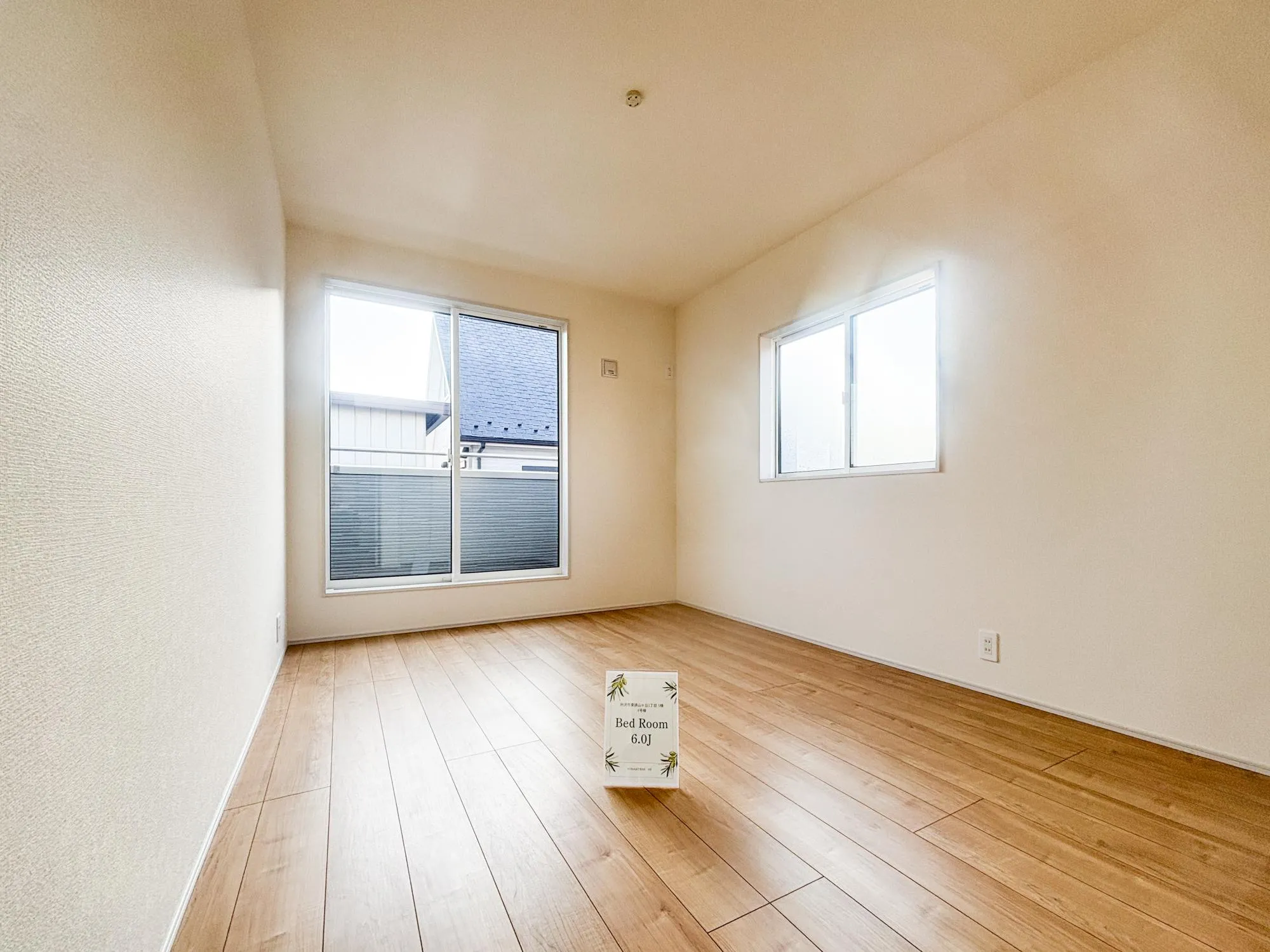 【4号棟　洋室(6.0帖)】