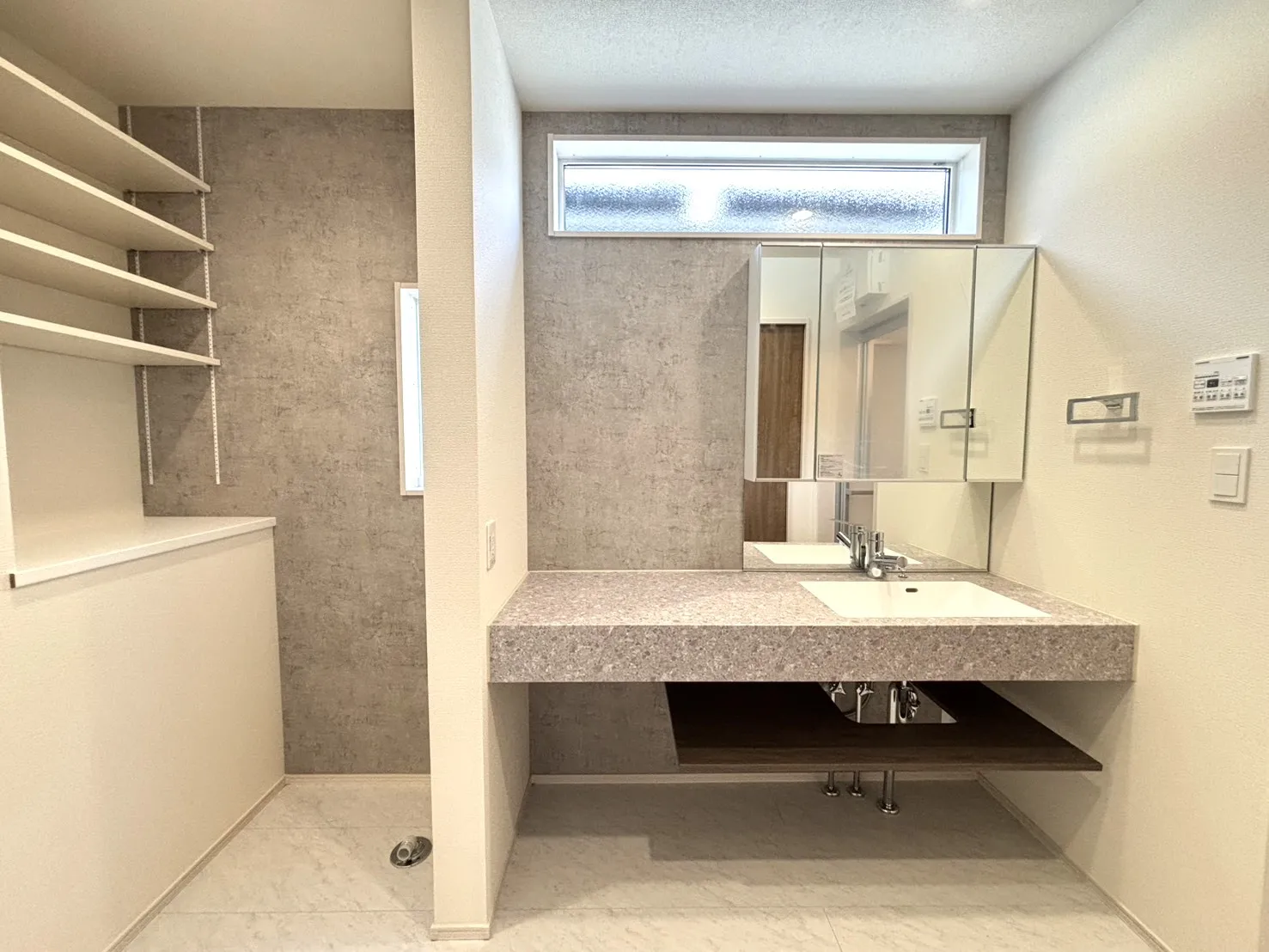 【1号棟:洗面所】