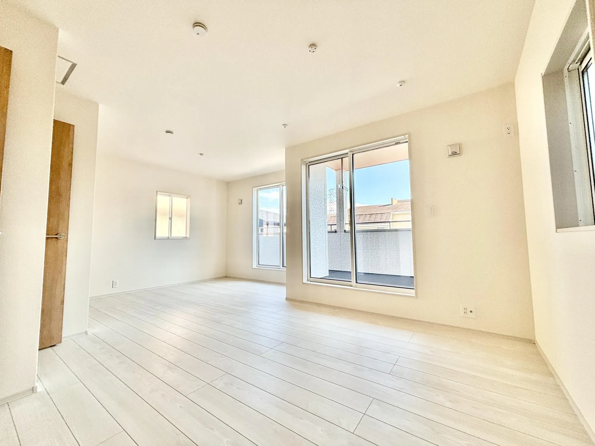 【洋室(11.09帖)】