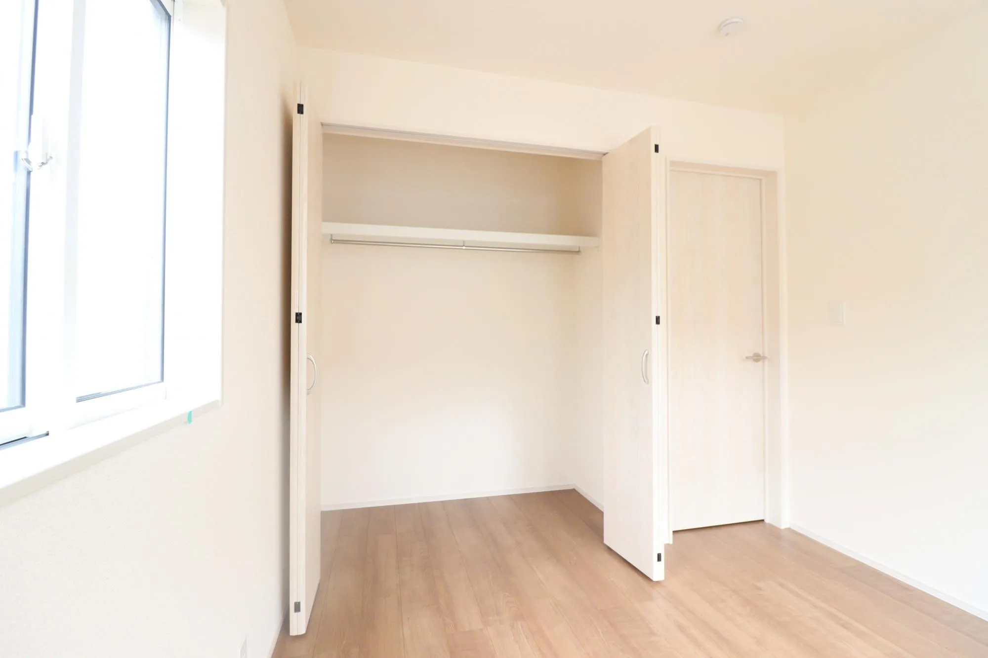 【洋室(5.25帖)】