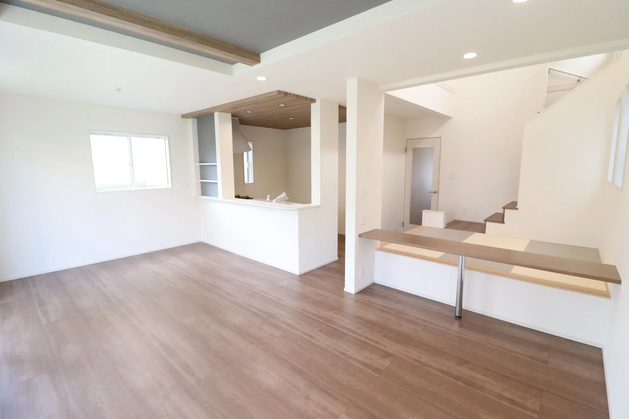 【①号棟　LDK】