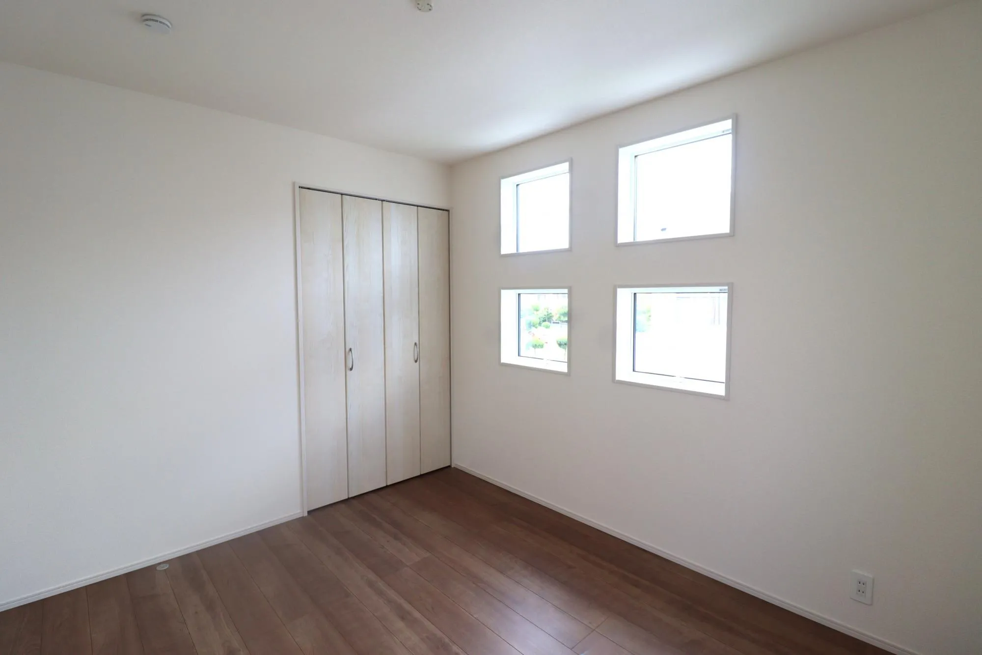 【①号棟　洋室】