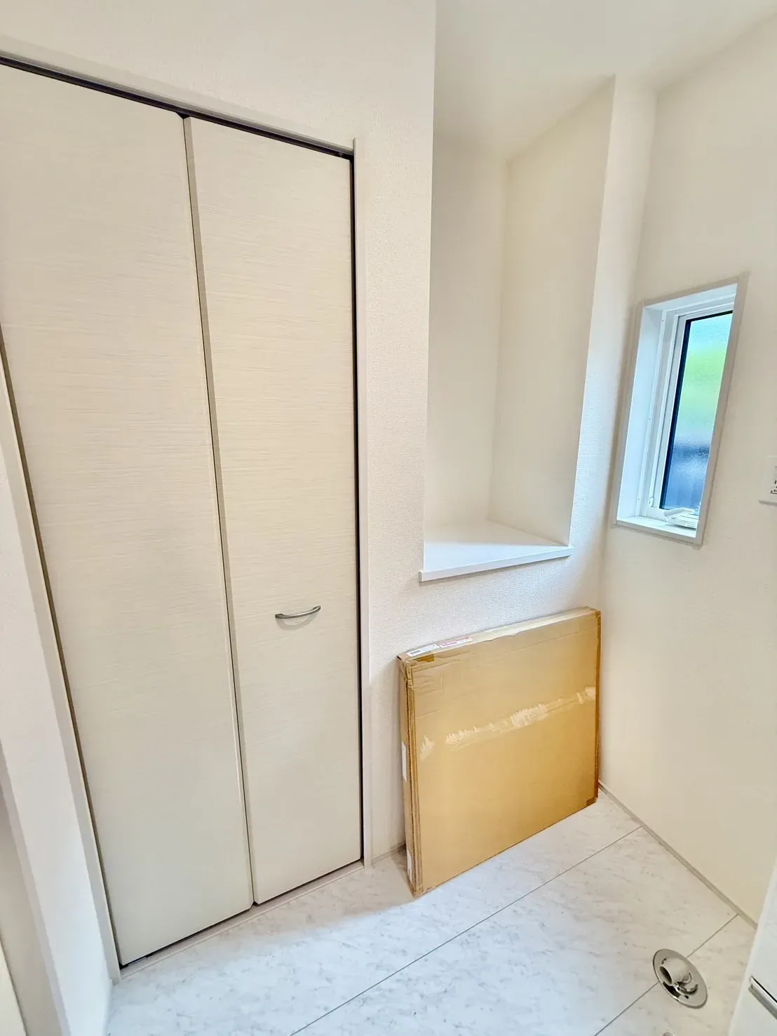 【洗面所収納】