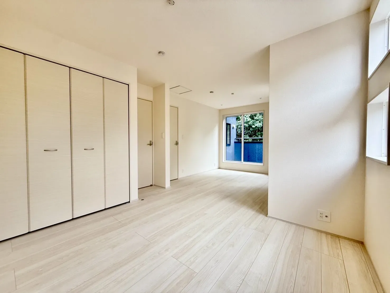 【洋室5.34+5.25帖】