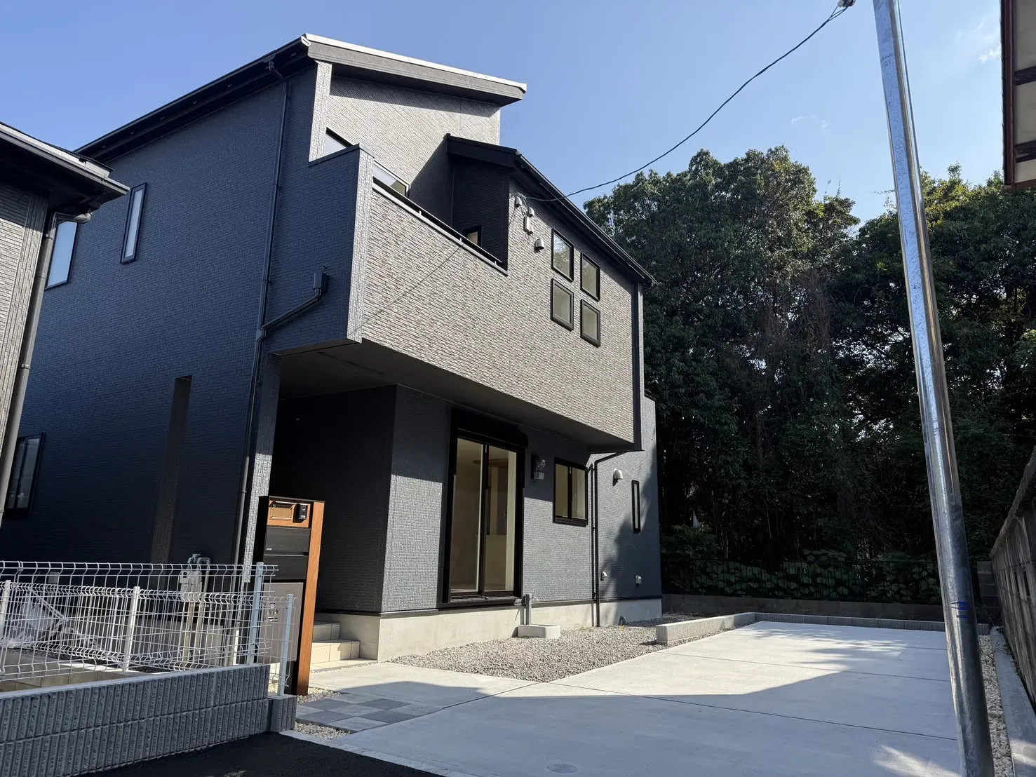 【②号棟現地外観】2025.11.7撮影