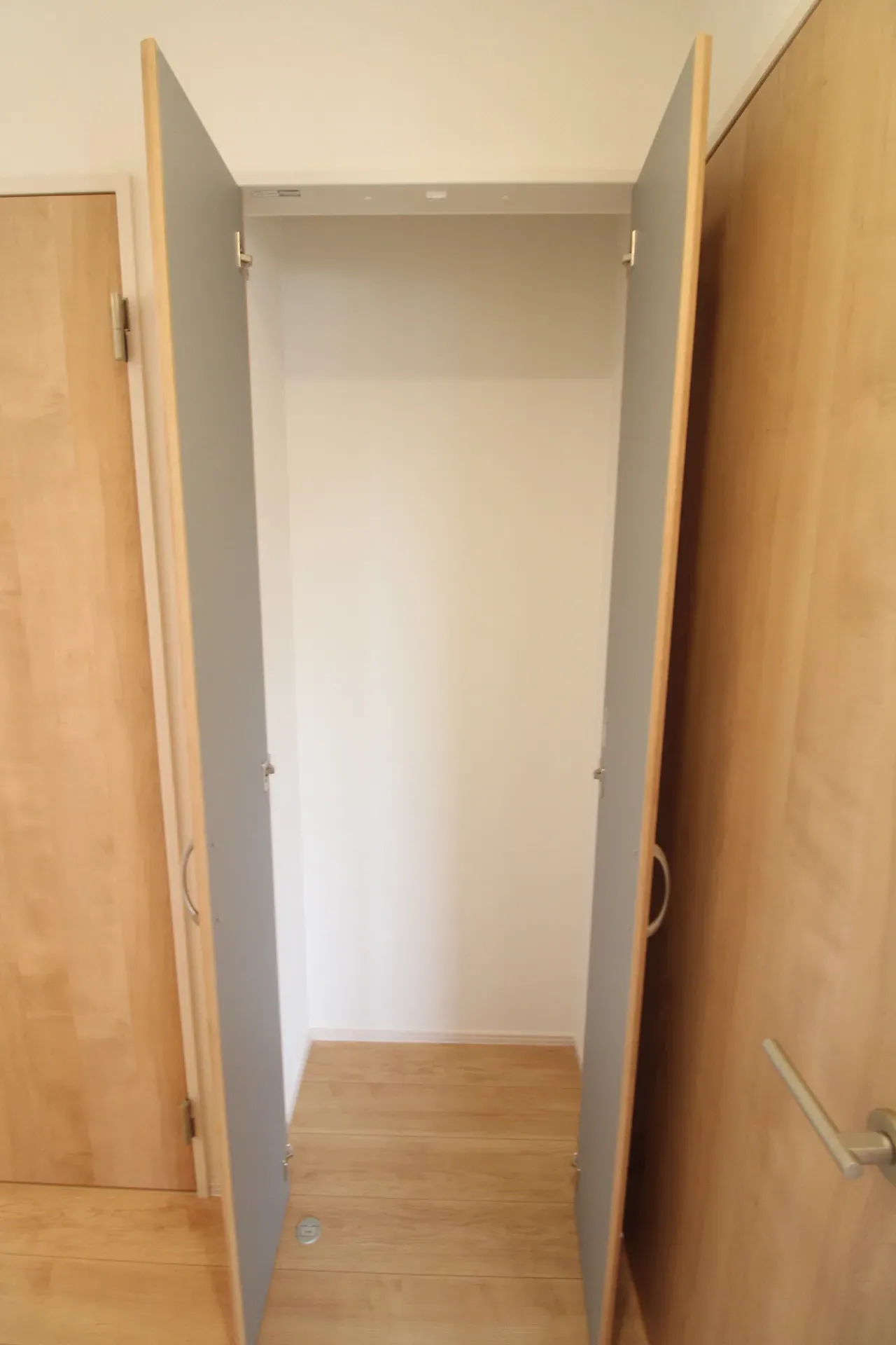 2階廊下収納