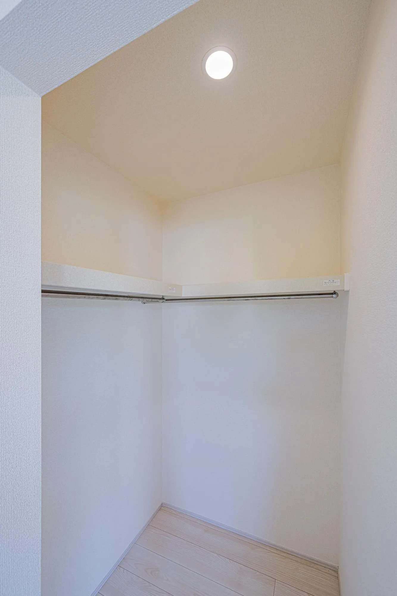 1号棟:洋室7.0帖　ウォークインクローゼット