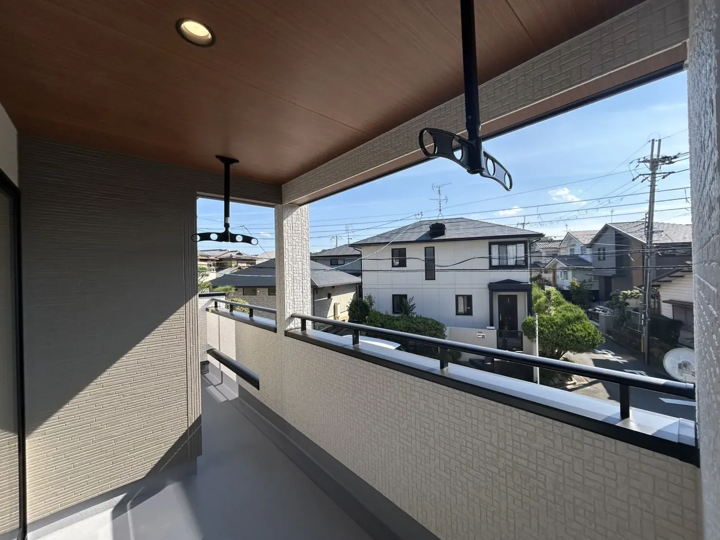 【バルコニー】